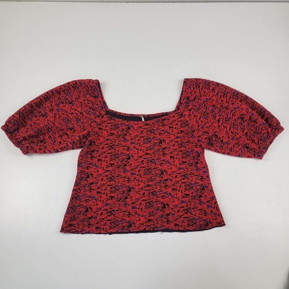 Free People Sunset Textured Puff Sleeves Cropped Top Womens size Large Boho - Picture 3 of 11